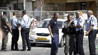 V Jeruzaleme vyčíňal terorista, do bezbranných ľudí strieľal z auta