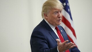 Trump dopláca na oplzlé video. Prominenti sa od neho odvracajú