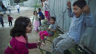 Cazeneuve tlačí na Britániu, aby prichýlila deti z Calais