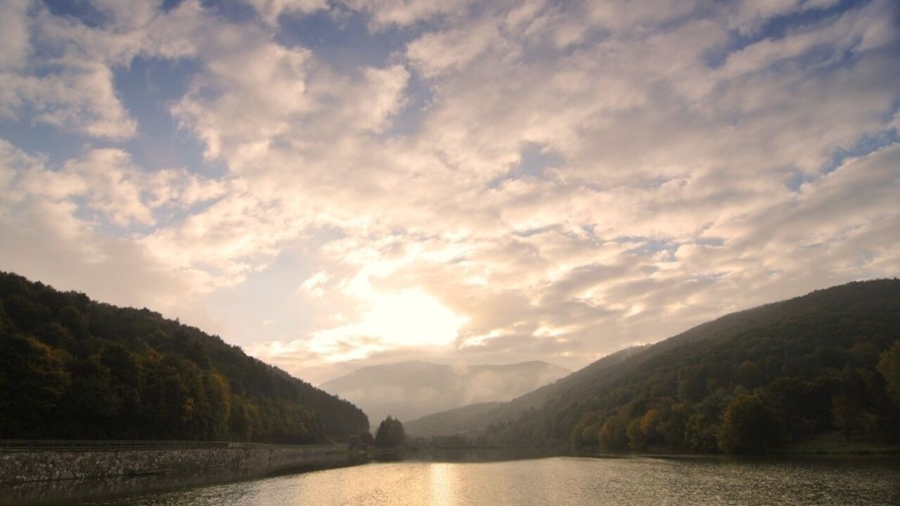 Chlad a dážď vystrieda pekné počasie, problém môže prísť z Ruska