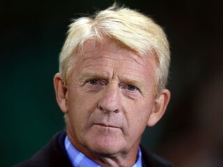 Strachan zostáva trénerom Škótska minimálne do novembra
