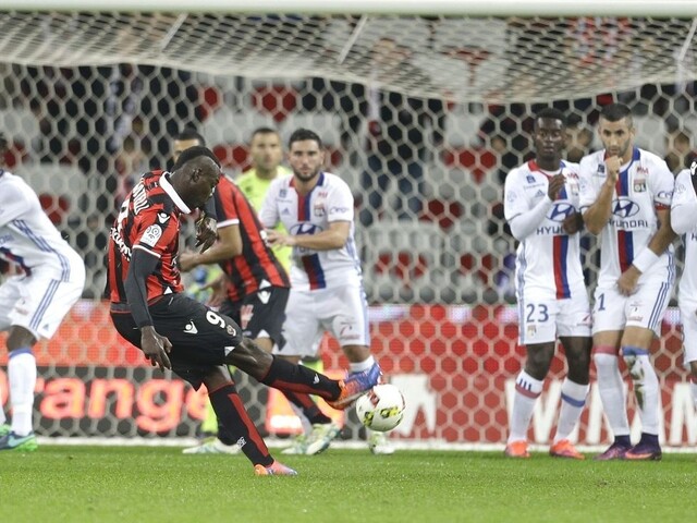 Prekvapenie súťaže Nice vedie v Ligue 1 aj po deviatom kole