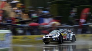 Ogier na Rely Španielska bližšie k titulu, jeho rival havaroval