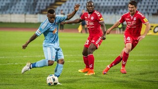 Slovan v záveroch polčasov pokoril Senicu