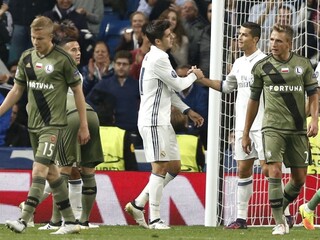 Real Madrid rozstrieľal Legiu, Leicester naďalej stopercentný
