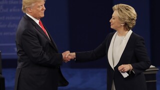 V USA vrcholia prípravy na posledný duel Clintonovej a Trumpa