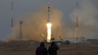 Sojuz úspešne odštartoval, na ISS dovezie trojčlennú posádku