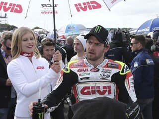 Preteky MotoGP v Austrálii sa stali korisťou Brita Crutchlowa