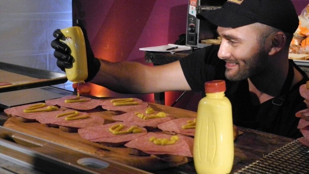 V New Yorku prelomili svetový rekord, vytvorili najvyšší sendvič sveta