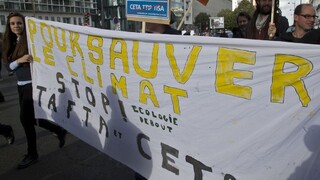 Summit EÚ-Kanada je napriek nesúhlasu Valónov možný, tvrdí Tusk