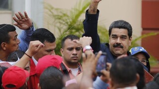 Na protest proti prezidentovi Madurovi vyšli do ulíc desaťtisíce ľudí