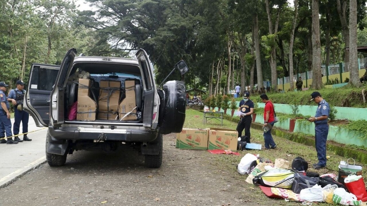 Protidrogová jednotka bojovala proti starostovi, zahynulo 10 ľudí