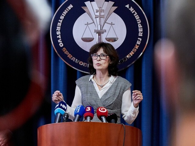 Zadlžené firmy zaplatia viac, rezort spravodlivosti plánuje zmeny
