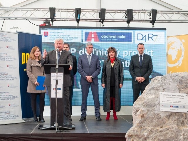 NAKA preveruje obchody s pozemkami pod bratislavským obchvatom