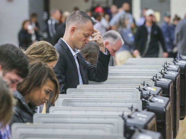 USA sa nevyhli kritike. OBSE zhodnotila priebeh volieb