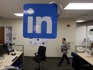 Rusi zakázali LinkedIn, hrozia aj iným sociálnym sieťam