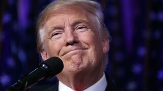 Z Trumpovho volebného webu zmizla časť kontroverzných sľubov