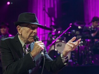 Zomrel legendárny kanadský spevák a skladateľ Leonard Cohen