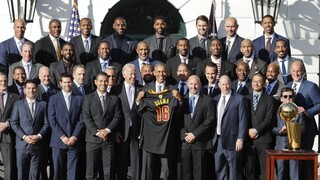 Váš comeback bol pozoruhodný, odkázal Obama víťazom NBA