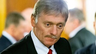 Správy o odchode mužov v brannom veku z Ruska sú veľmi prehnané, uviedol Peskov