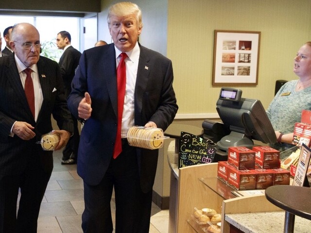 Trump zostavuje svoj tím, jeho výber vzbudzuje obavy