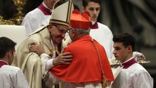 Pápež vymenoval nových kardinálov, varoval pred nárastom intolerancie