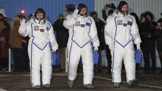 Trojčlenná misia kozmonautov pricestovala na Medzinárodnú vesmírnu stanicu