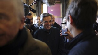 Fillon vyhral francúzske prezidentské primárky, porazil aj Sarkozyho