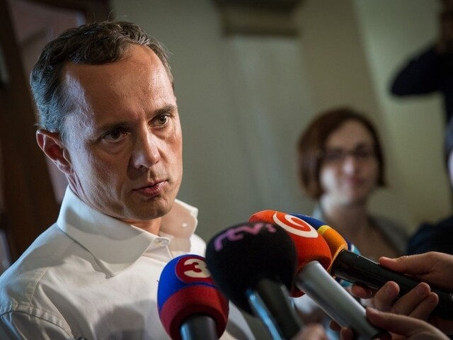 Parlament už má náhradníkov za Procházku a Nachtmannovú