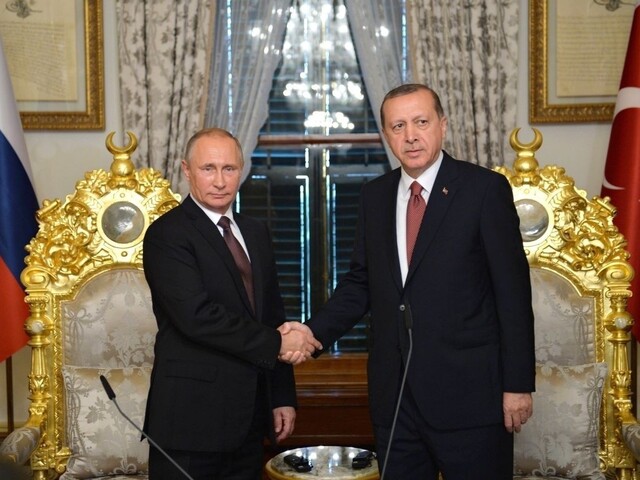 Turecko by sa malo prestať fixovať na členstvo v EÚ, uviedol Erdogan