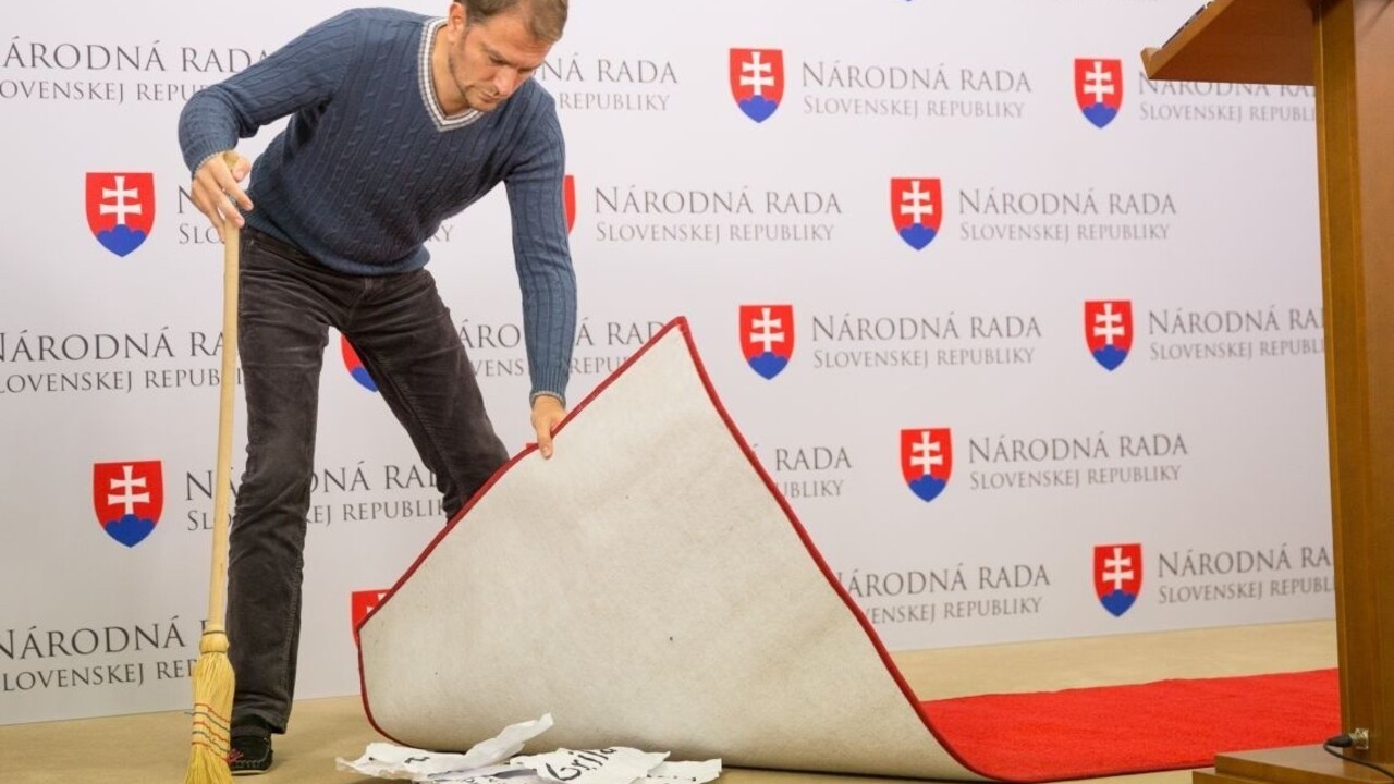 Matoviča obvinili pre ohováranie. Vidí za tým tlak premiéra