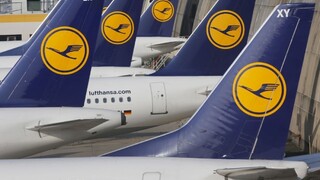 Lufthansa ruší stovky letov, štrajk skomplikuje život tisícom cestujúcich