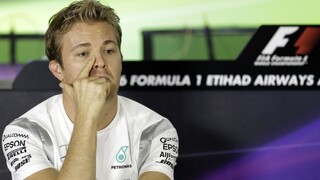 Medzi Rosbergom a Hamiltonom vyvrcholí boj o titul šampióna