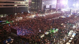 Soul zažil mohutný protest, nespokojnosť s prezidentkou sa stupňuje