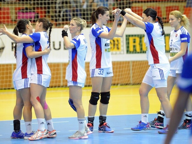 Slovenské hádzanárky sa úspešne predierajú na svetový šampionát