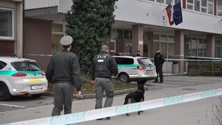 Polícia prehľadávala budovy súdov, nahlásenú bombu však nenašla