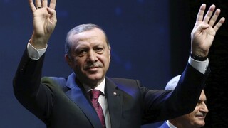 Turkov zrejme čaká referendum o rozšírení právomocí Erdogana