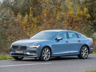 Volvo S90 D5 AWD a Hyundai Ioniq v teste spotreby