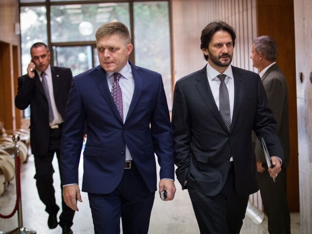 Fico má absolútne právo kritizovať médiá, vyhlásil Kaliňák