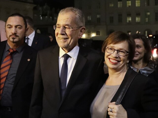 Kto je Van der Bellen? Budúceho prezidenta prezývajú zelený profesor