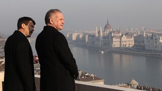 Kiska sa stretol s maďarským prezidentom, hovorili o najlepších vzťahoch