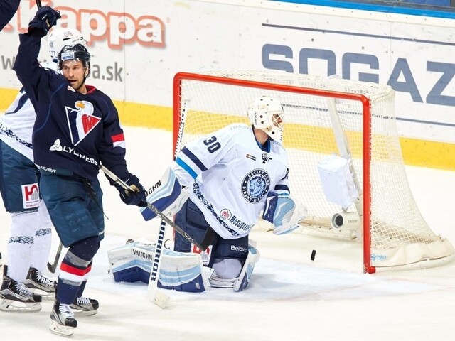 Slovanisti odleteli na trip v KHL, viróza zredukovala počet hráčov