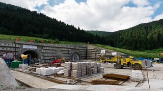 Razenie tunelov komplikujú závaly, najhoršie je na tom Dubná Skala