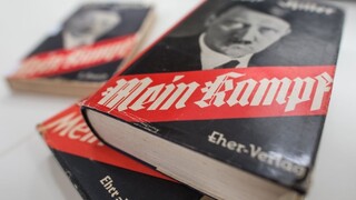 Mein Kampf sa ocitol v zoznamoch najobľúbenejších kníh stredoškolákov
