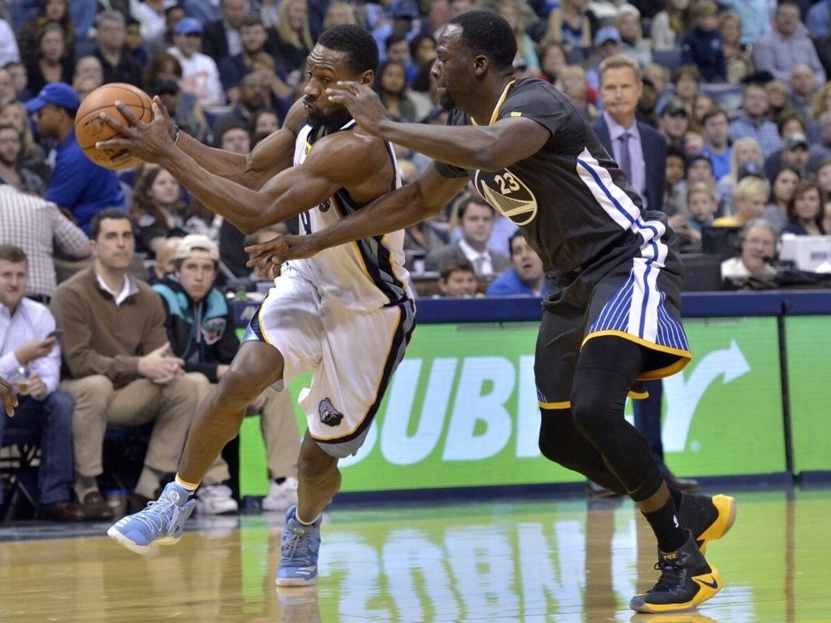 Memphis pokoril Golden State a natiahol víťaznú sériu
