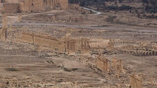 Palmýra padla opäť do rúk islamistov, nepomohli ani nálety