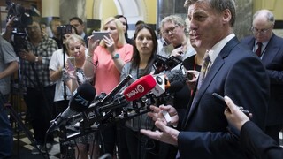 Novozélandská vládna strana si zvolila premiéra, stal sa ním English