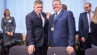 Fico chce čo najrýchlejšie zaviesť 500-eurovú minimálnu mzdu