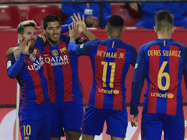 Suárez v Barcelone nekončí, predĺži kontrakt