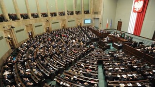 Poľskí novinári na protest neinformujú o dianí v parlamente
